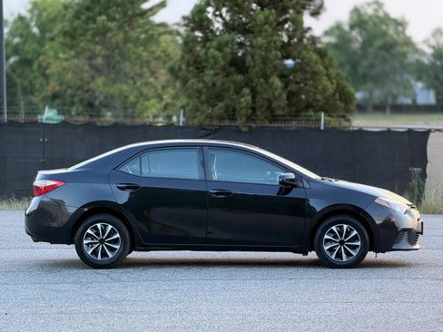 Used 2015 Toyota Corolla L FWD image 7
