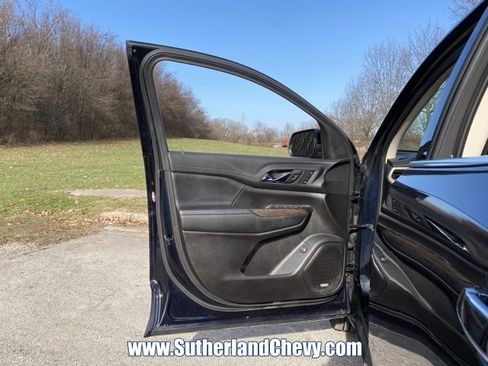 Used 2022 GMC Acadia Denali w/ GMC Pro Grade Package image 14