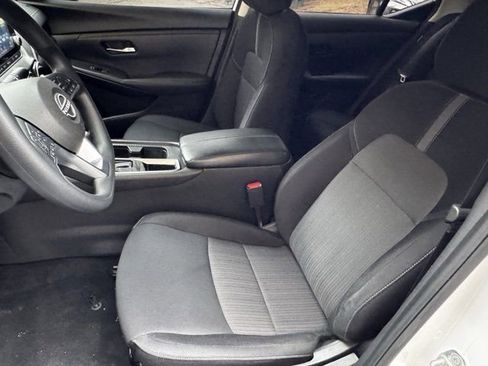 Used 2024 Nissan Sentra SV image 22