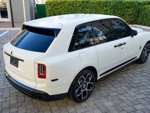 Used 2023 Rolls-Royce Cullinan Black Badge w/ Driver's Package image 47