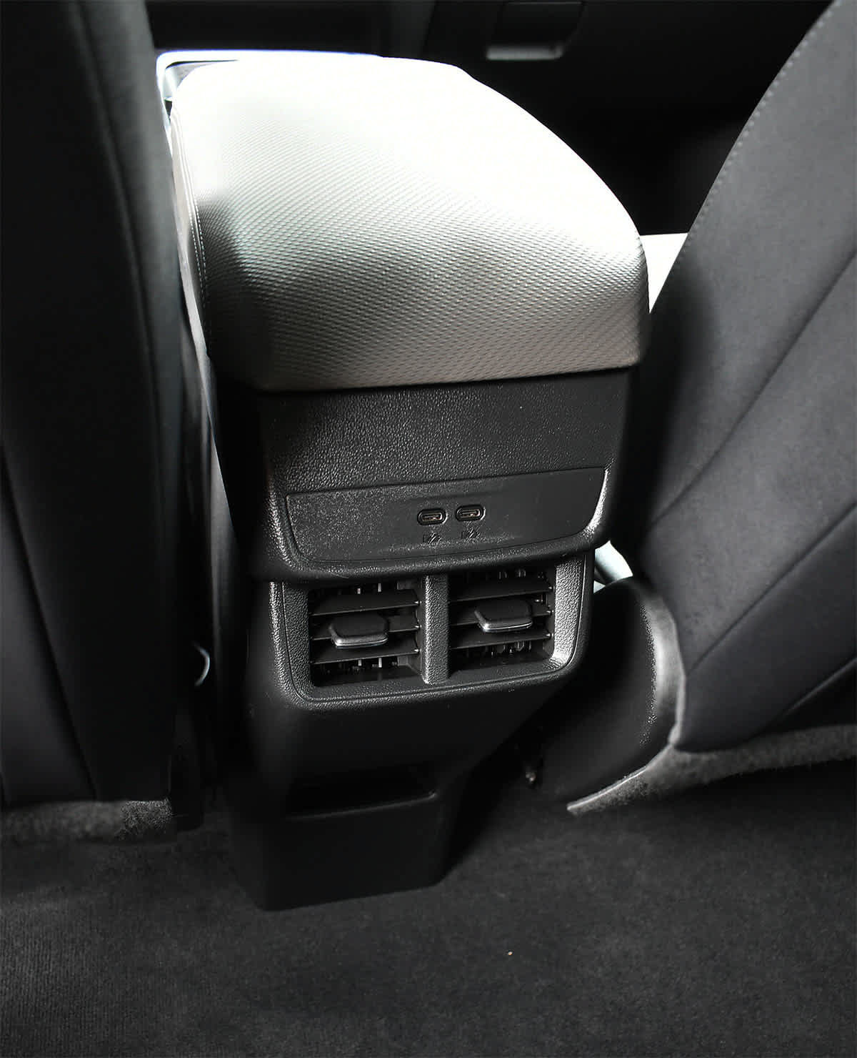 Used 2025 Chevrolet Equinox LT w/ Convenience Package II AWD/4WD image 10