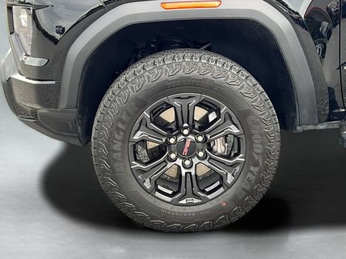 Used 2025 GMC Canyon Elevation w/ Convenience Package RWD image 27