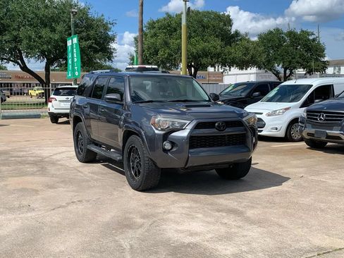 Used 2019 Toyota 4Runner SR5 RWD image 3