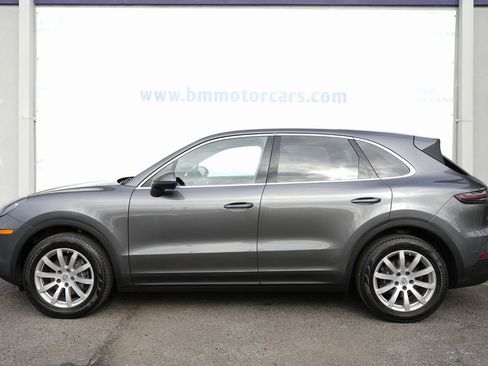 Used 2020 Porsche Cayenne image 8