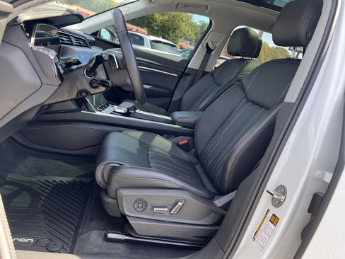 Certified 2024 Audi Q8 e-tron Prestige w/ Prestige Package image 6