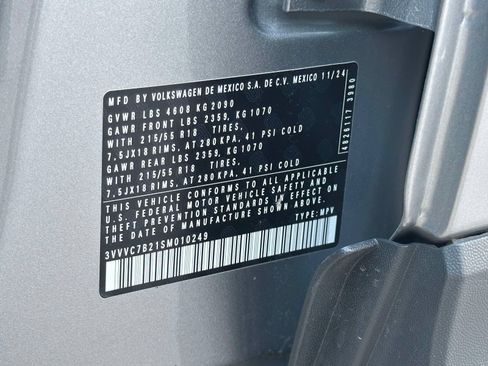 Certified 2025 Volkswagen Taos SE AWD/4WD image 26