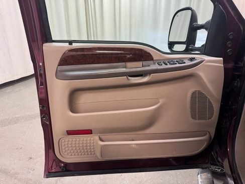 Used 2004 Ford F350 Lariat image 15