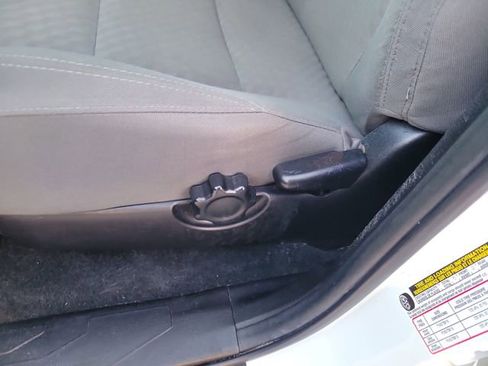 Used 2023 Toyota Tacoma SR w/ SR Convenience Package image 13