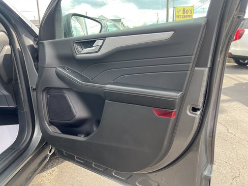 Used 2024 Ford Escape Platinum w/ Premium Technology Package AWD/4WD image 43