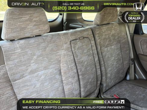 Used 2004 Honda CR-V LX image 15