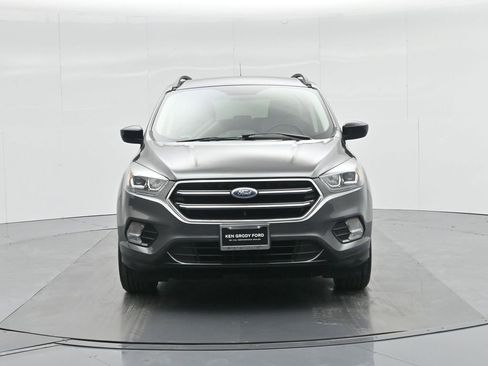 Used 2019 Ford Escape SE image 25
