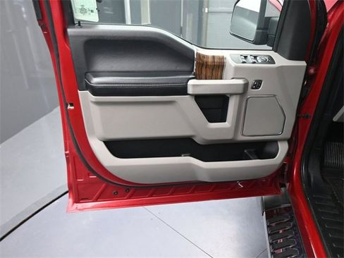 Used 2020 Ford F150 Lariat w/ Equipment Group 502A Luxury image 17