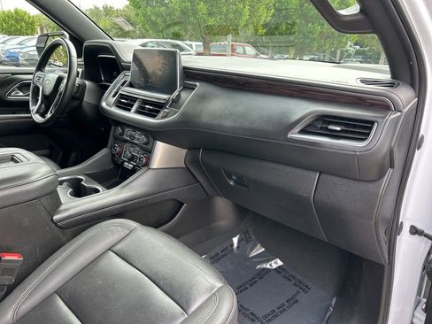 Used 2023 Chevrolet Suburban LT image 35