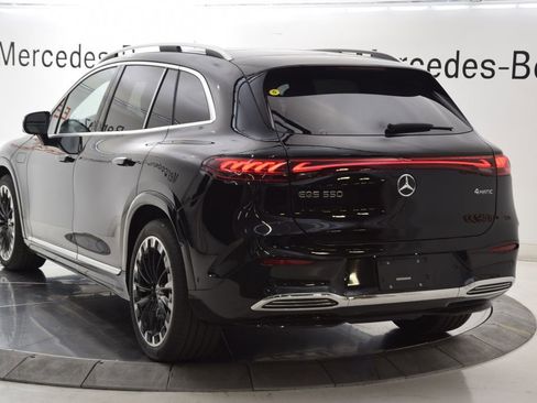 New 2026 Mercedes-Benz EQS 550 4MATIC SUV image 4