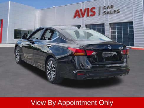 Used 2025 Nissan Altima 2.5 SV FWD image 9