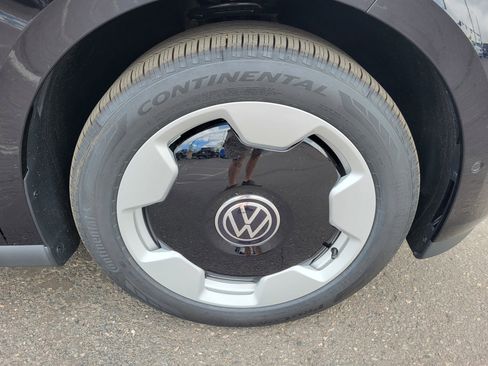 New 2025 Volkswagen ID. Buzz Pro S image 24