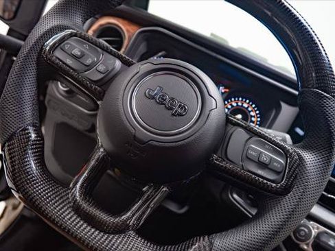 Used 2026 Jeep Gladiator Sport AWD/4WD image 23