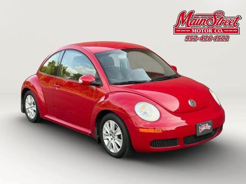 Used 2010 Volkswagen Beetle Coupe FWD image 1
