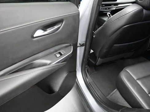 Used 2024 Cadillac XT4 Premium Luxury image 18
