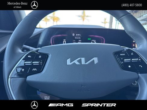 Used 2023 Kia Niro EX FWD image 25