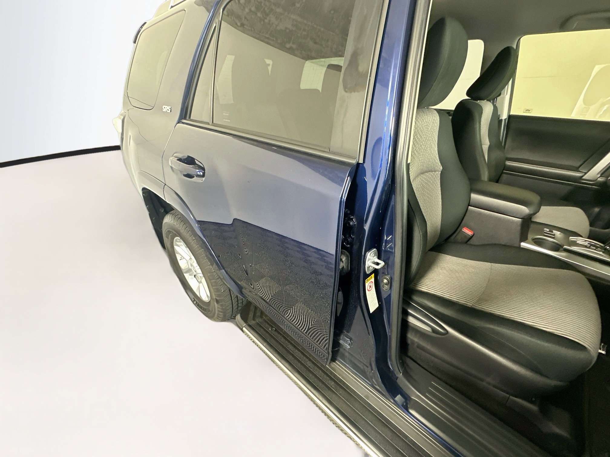 Used 2015 Toyota 4Runner SR5 RWD image 27