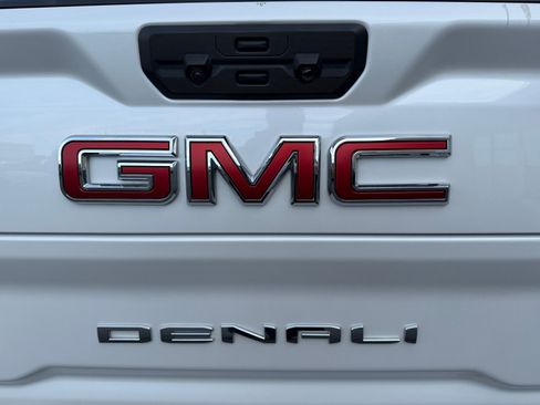 Used 2024 GMC Sierra 2500 Denali w/ Denali Reserve Package image 24
