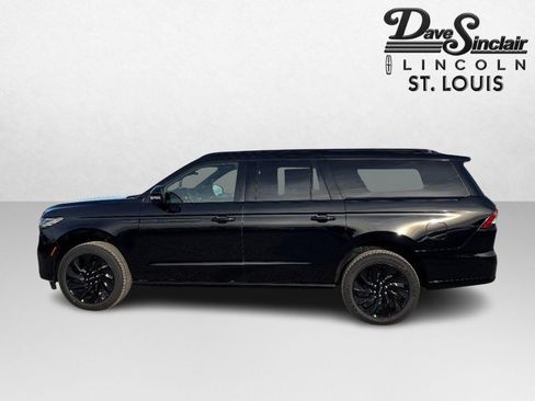 New 2026 Lincoln Navigator L Reserve w/ Jet Appearance Package image 8