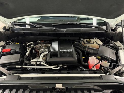 Certified 2023 Chevrolet Silverado 1500 High Country w/ Technology Package AWD/4WD image 45
