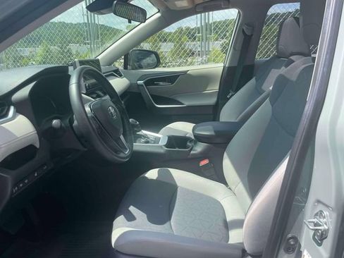 Used 2023 Toyota RAV4 XLE w/ Convenience Package AWD/4WD image 15