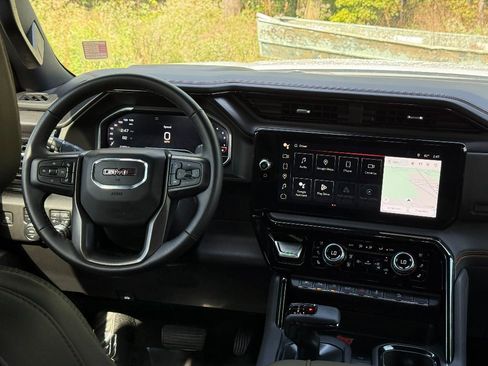 Used 2024 GMC Sierra 1500 AT4 w/ AT4 Premium Package image 19