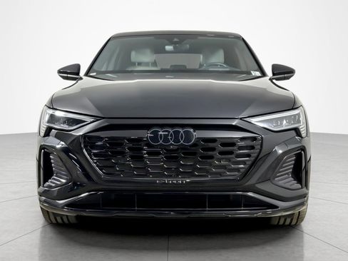 Certified 2024 Audi Q8 e-tron Prestige image 8