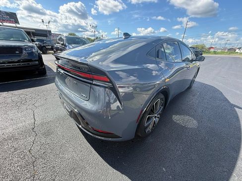 Used 2024 Toyota Prius Limited w/ Limited Premium Package AWD/4WD image 3