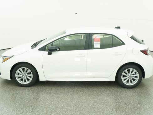 New 2026 Toyota Corolla SE image 3