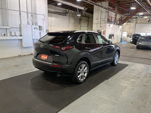 Used 2023 MAZDA CX-30 AWD 2.5 S w/ Preferred Package image 2