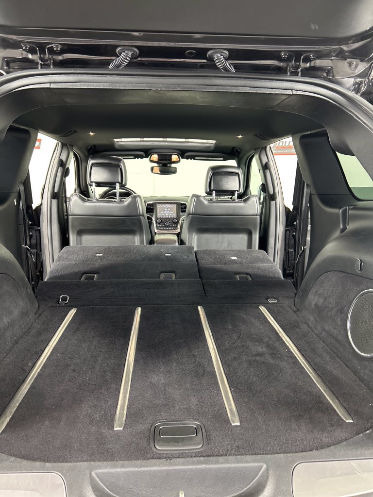 Used 2017 Jeep Grand Cherokee Limited AWD/4WD image 22