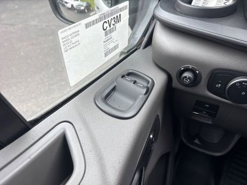 New 2026 Ford Transit 250 148 Medium Roof RWD image 23