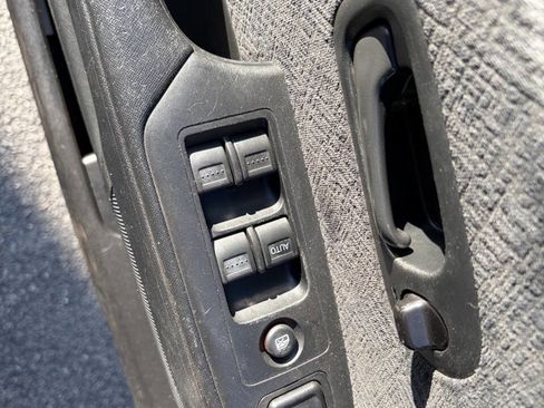 Used 2005 Honda CR-V EX image 7