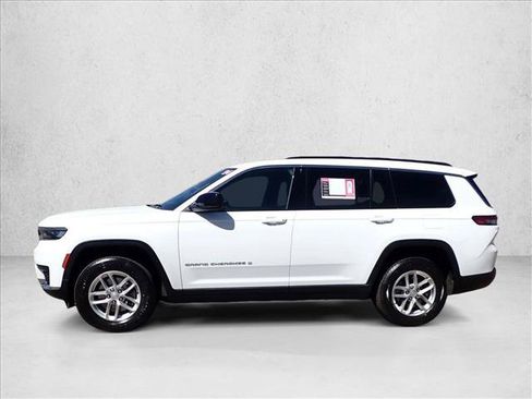 Used 2024 Jeep Grand Cherokee L Laredo AWD/4WD image 2