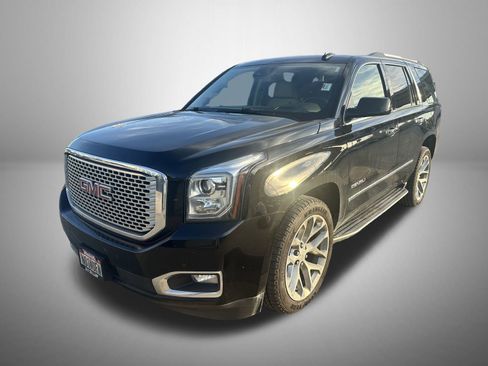 Used 2017 GMC Yukon Denali w/ Open Road Package image 1