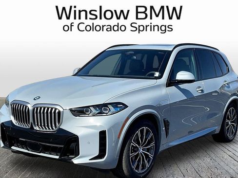 New 2026 BMW X5 xDrive50e w/ M Sport Package AWD/4WD image 3