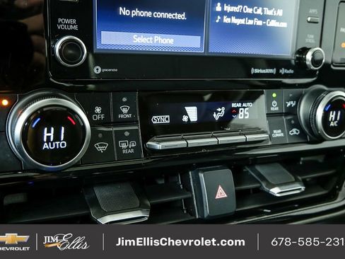 Used 2020 Toyota Highlander XLE image 15