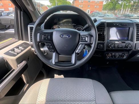 Certified 2022 Ford F250 XLT AWD/4WD image 4