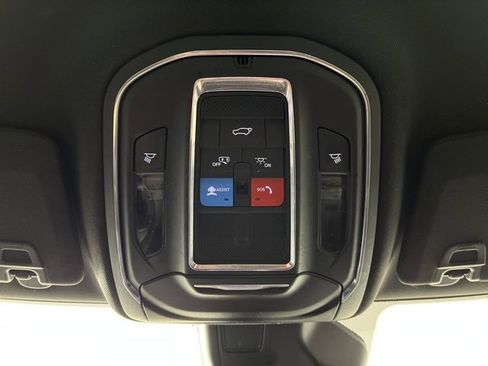 Used 2023 Jeep Grand Cherokee Altitude image 82