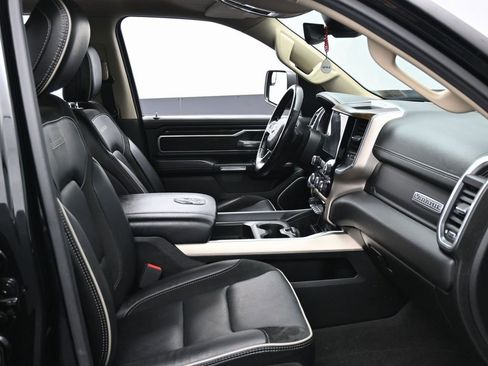 Used 2021 RAM 1500 Laramie image 32