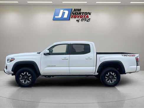 Used 2021 Toyota Tacoma TRD Off-Road image 8