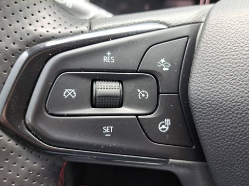 Used 2024 Chevrolet Trax RS w/ Driver Confidence Package FWD image 34