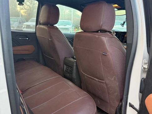 Used 2026 GMC Canyon AT4 AWD/4WD image 13
