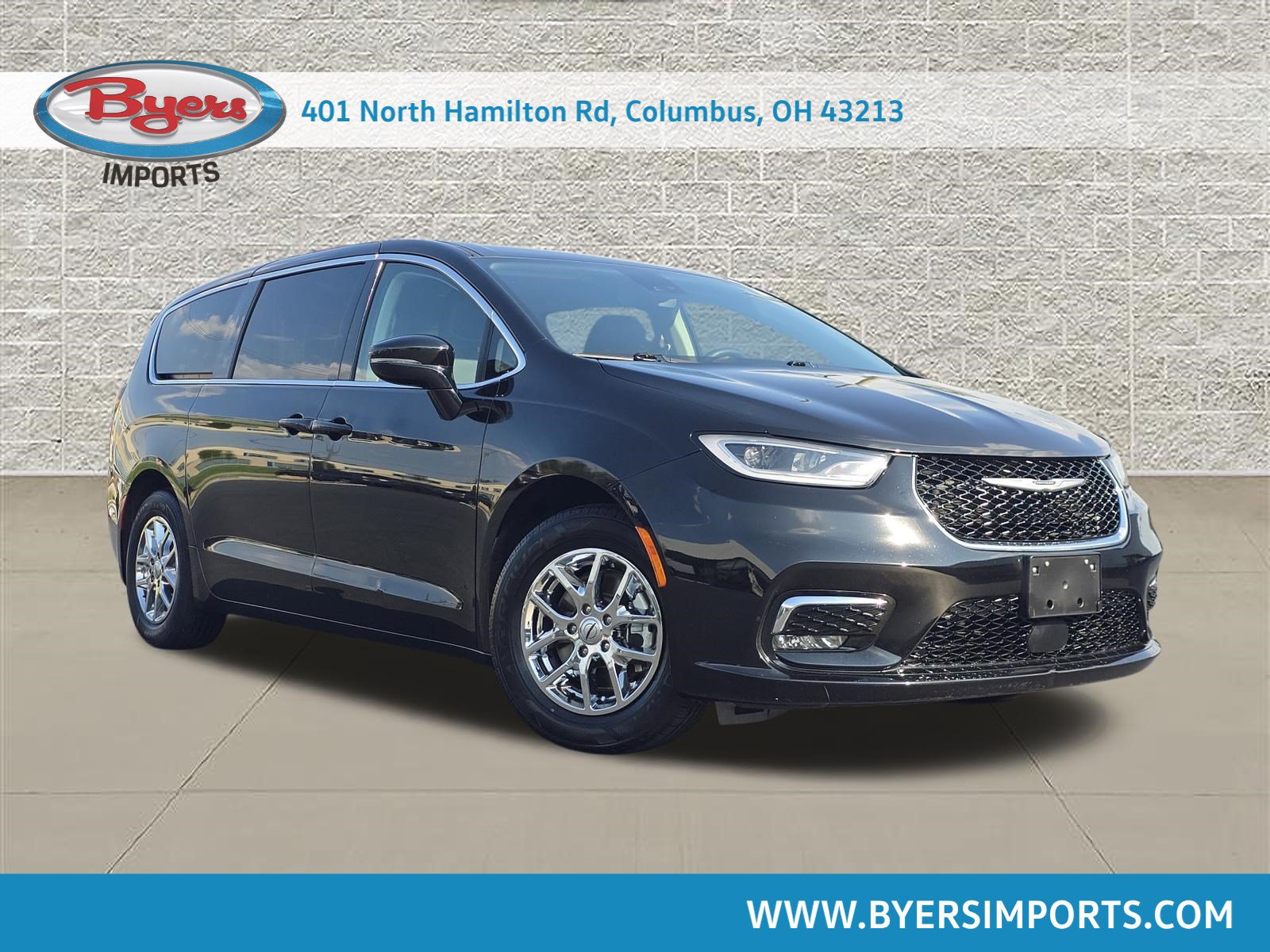 Used 2024 Chrysler Pacifica Touring-L FWD 360° Tour