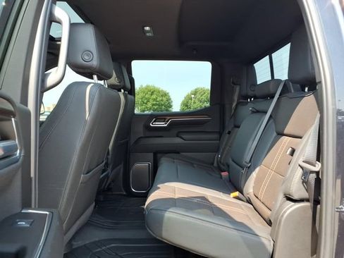 Used 2024 Chevrolet Silverado 1500 High Country w/ High Country Premium Package AWD/4WD image 14