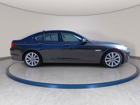 Used 2011 BMW 535i Sedan image 4